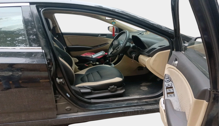 2017 Hyundai Verna 1.6 VTVT SX, Petrol, Manual, 63,065 km, interior