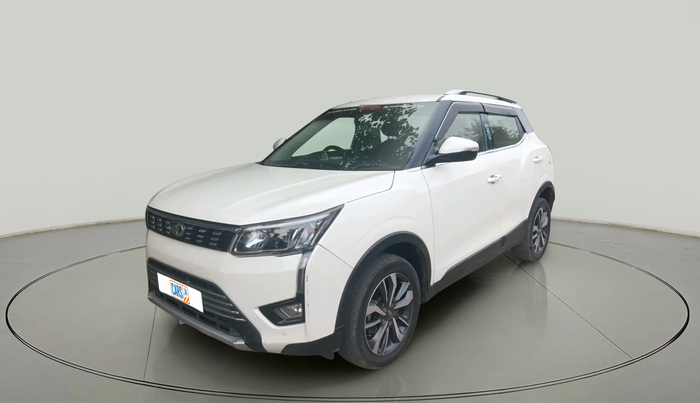 2020 Mahindra XUV300 W8 (O) 1.5 DIESEL, Diesel, Manual, 1,17,654 km, exterior
