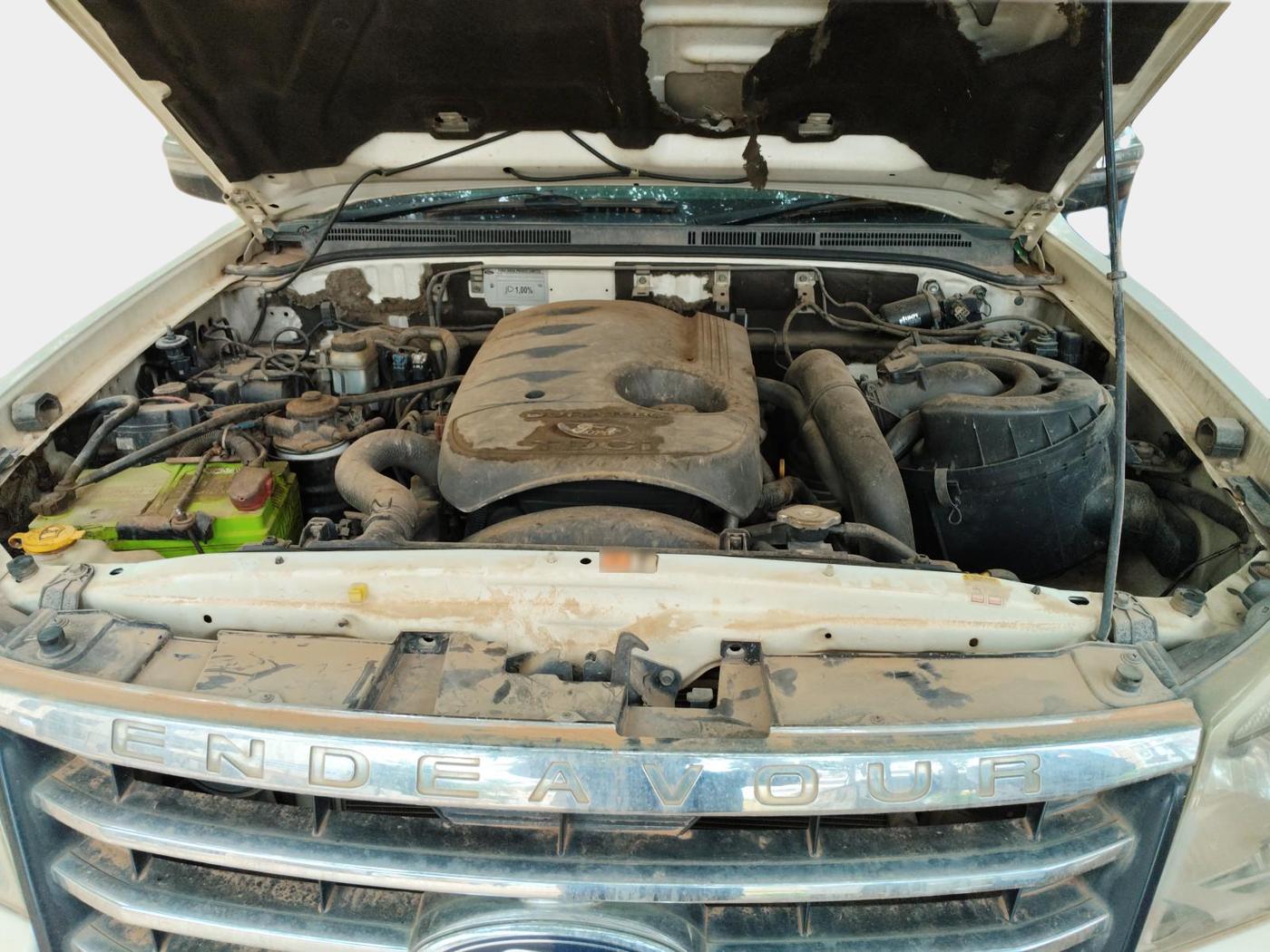 2012 Ford Endeavour 3.0L 4X4 AT, Diesel, Automatic, 81,853 km, exterior
