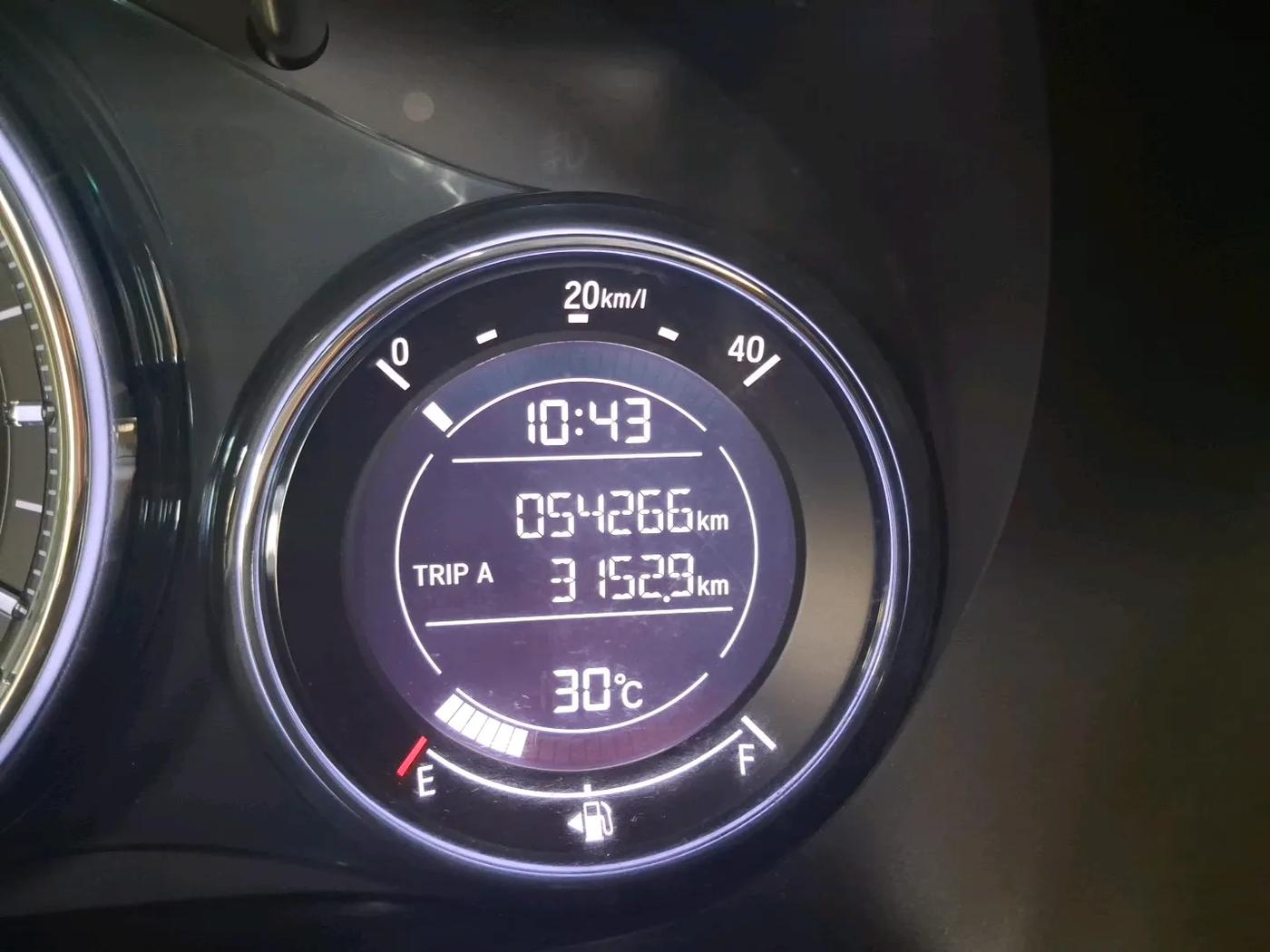 2016 Honda BR-V 1.5L I- DTEC V, Diesel, Manual, 54,266 km, interior