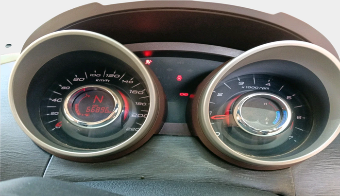 2012 Mahindra XUV500 W8, Diesel, Manual, 66,895 km, interior