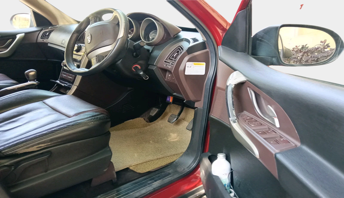 2012 Mahindra XUV500 W8, Diesel, Manual, 66,895 km, interior