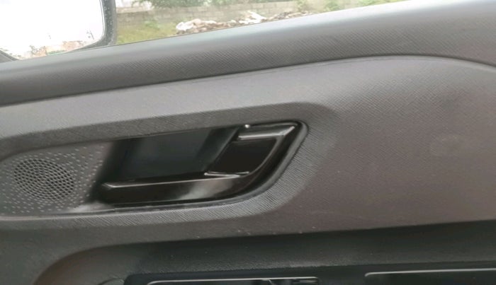 2023 Tata PUNCH PURE MT, Petrol, Manual, 85,000 km, interior