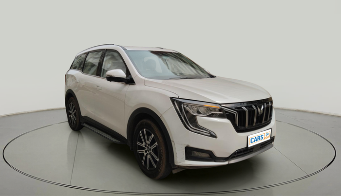 2023 Mahindra XUV700 AX 7 LUXURY D AWD AT 7 STR, Diesel, Automatic, 31,029 km, exterior