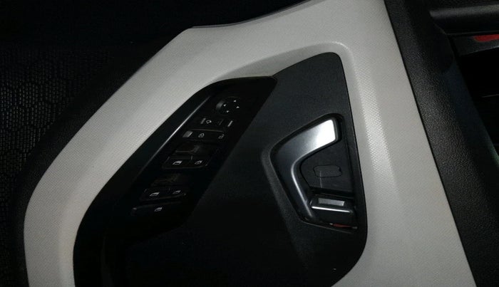 2022 Hyundai Creta SX 1.5 PETROL, Petrol, Manual, 41,099 km, interior