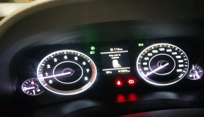 2022 Hyundai Creta SX 1.5 PETROL, Petrol, Manual, 41,099 km, interior