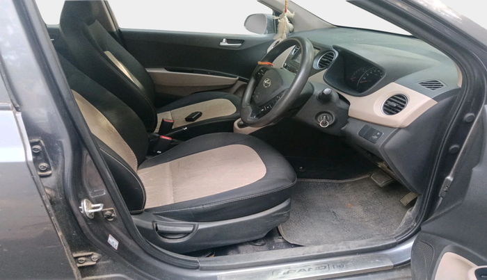 2017 Hyundai Grand i10 SPORTZ (O) AT 1.2 KAPPA VTVT, Petrol, Automatic, 35,577 km, interior