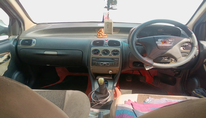 2016 Tata Indica V2 LX DIESEL, Diesel, Manual, 98,897 km, interior
