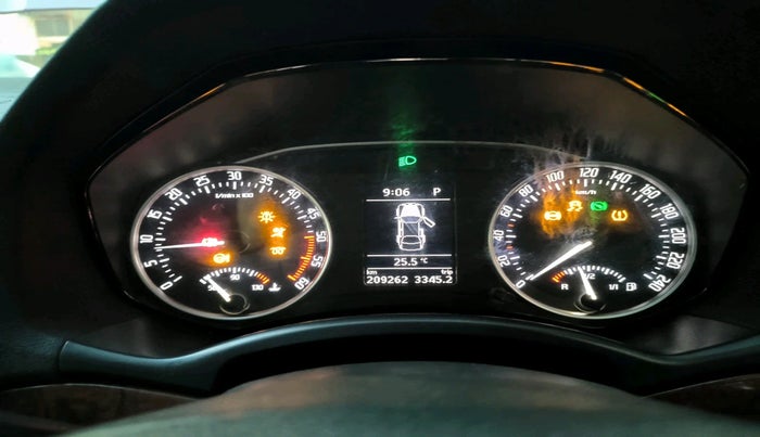 2013 Skoda Laura L&K 2.0 TDI AT, Diesel, Automatic, 2,09,262 km, interior