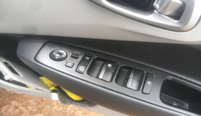 2024 Hyundai GRAND I10 NIOS SPORTZ 1.2 KAPPA VTVT CNG, Petrol, Manual, 50,348 km, interior