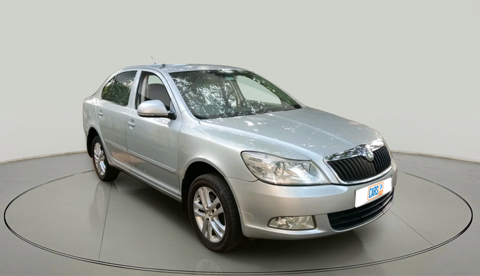 2013 Skoda Laura ELEGANCE 2.0 TDI CR AT, Diesel, Automatic, 1,25,548 km, exterior