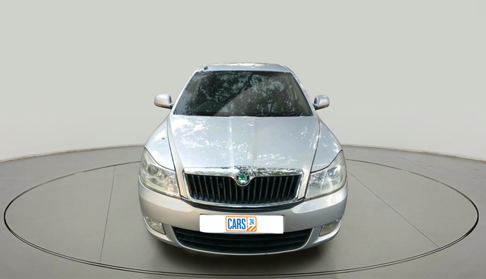 2013 Skoda Laura ELEGANCE 2.0 TDI CR AT, Diesel, Automatic, 1,25,548 km, exterior