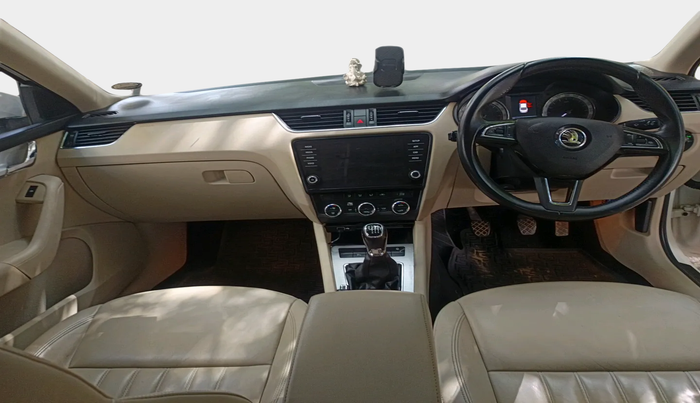 2019 Skoda Octavia 2.0 TDI CR STYLE, Diesel, Manual, 99,366 km, interior