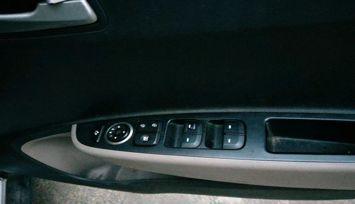 2014 Hyundai Xcent S 1.2, Petrol, Manual, 36,970 km, interior