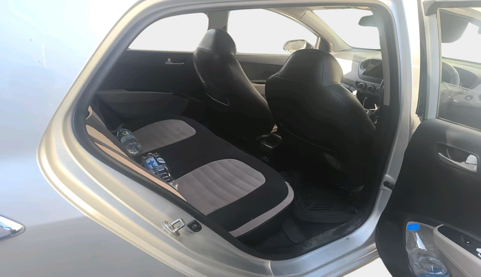 2013 Hyundai Grand i10 ASTA (O) 1.2 KAPPA VTVT, Petrol, Manual, 1,82,939 km, interior