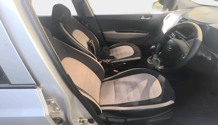 2013 Hyundai Grand i10 ASTA (O) 1.2 KAPPA VTVT, Petrol, Manual, 1,82,939 km, interior