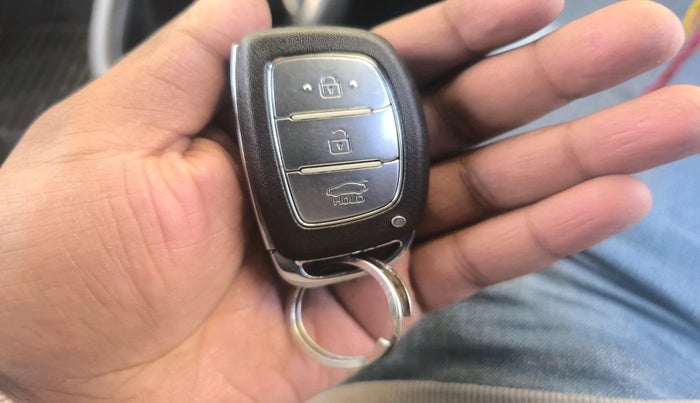 2013 Hyundai Grand i10 ASTA (O) 1.2 KAPPA VTVT, Petrol, Manual, 1,82,939 km, interior