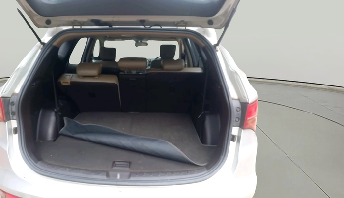 2014 Hyundai Santa Fe 2 WD AT, Diesel, Automatic, 1,63,719 km, exterior