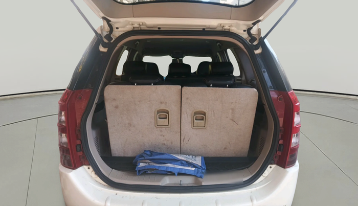 2018 Mahindra XUV500 W6 AT, Diesel, Automatic, 82,387 km, exterior