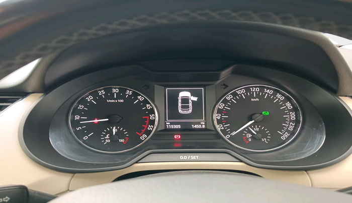 2014 Skoda Octavia AMBITION 2.0 TDI AT, Diesel, Automatic, 1,15,305 km, interior
