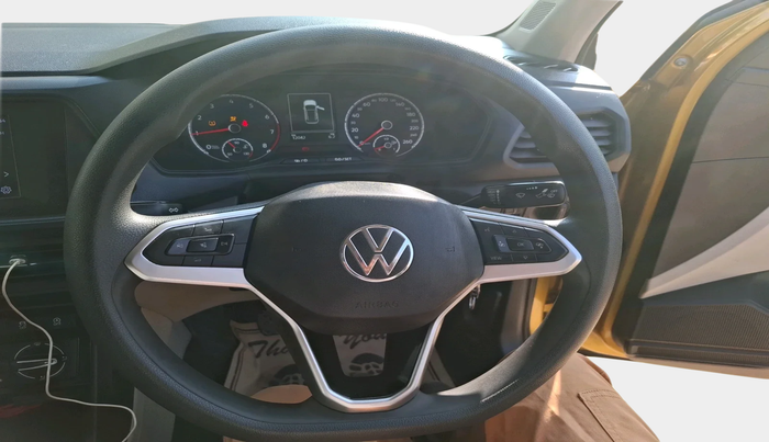 2022 Volkswagen TAIGUN COMFORTLINE 1.0 TSI MT, Petrol, Manual, 12,042 km, interior