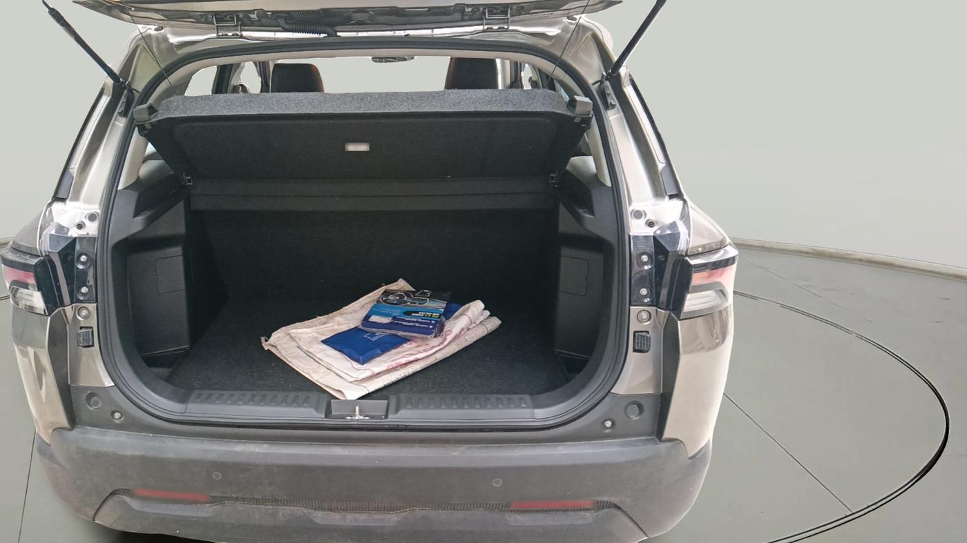 2024 Maruti BREZZA LXI, Petrol, Manual, 5,250 km, exterior