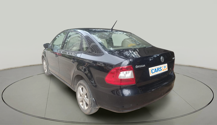 2015 Skoda Rapid 1.5 TDI CR ELEGANCE PLUS AT, Diesel, Automatic, 69,901 km, exterior