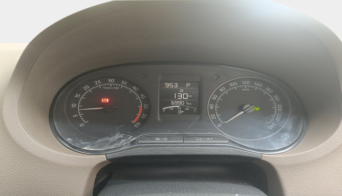 2015 Skoda Rapid 1.5 TDI CR ELEGANCE PLUS AT, Diesel, Automatic, 69,901 km, interior