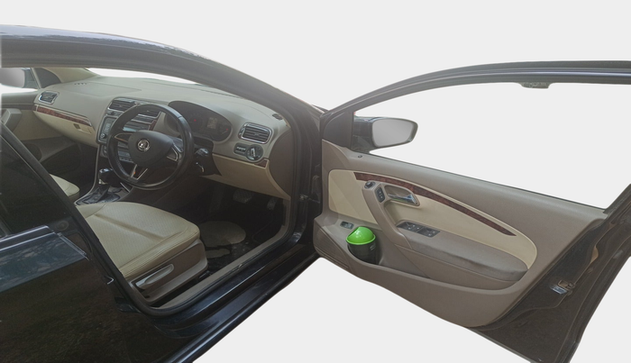 2015 Skoda Rapid 1.5 TDI CR ELEGANCE PLUS AT, Diesel, Automatic, 69,901 km, interior