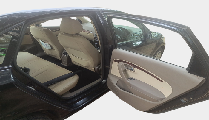 2015 Skoda Rapid 1.5 TDI CR ELEGANCE PLUS AT, Diesel, Automatic, 69,901 km, interior