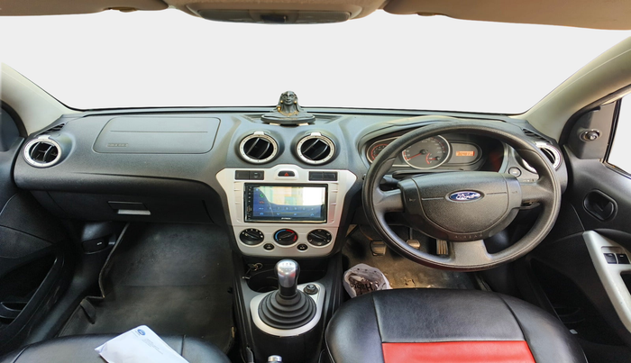 2011 Ford Figo TITANIUM 1.4 DIESEL, Diesel, Manual, 83,621 km, interior