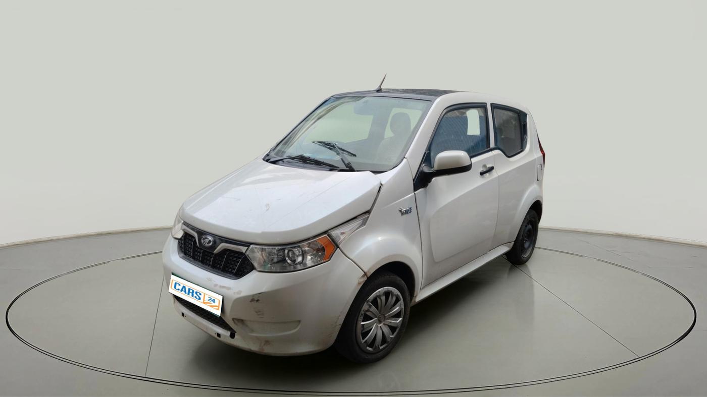 2017 Mahindra E20 Plus P6, Electric, Automatic, 48,116 km, exterior