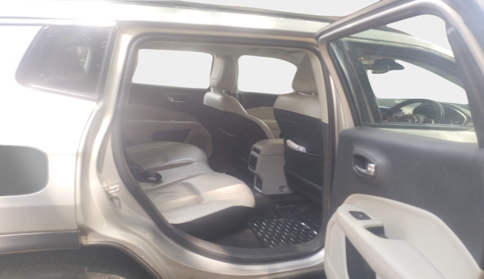 2017 Jeep Compass LIMITED 2.0 DIESEL, Diesel, Manual, 1,24,663 km, interior
