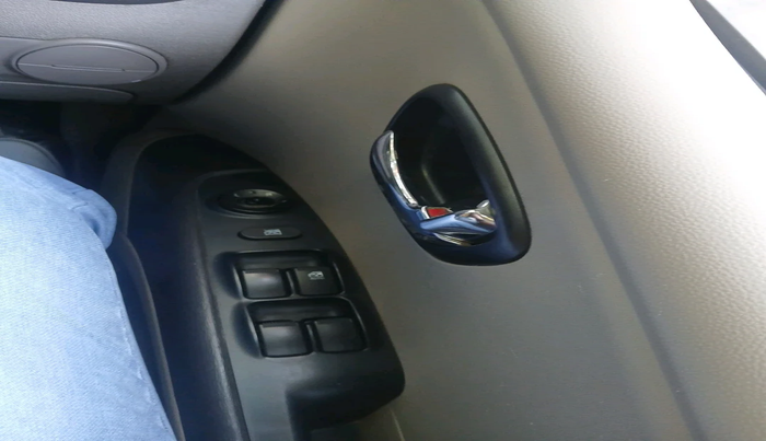 2011 Hyundai i10 MAGNA 1.2, Petrol, Manual, 82,974 km, interior