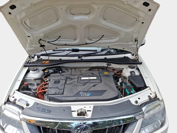 2019 Mahindra E VERITO C2, Electric, Automatic, 50,000 km, exterior