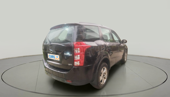 2015 Mahindra XUV500 W8 1.99, Diesel, Manual, 79,706 km, exterior