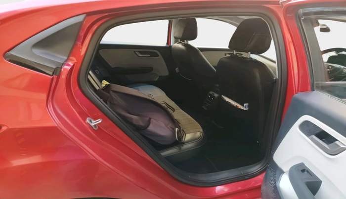 2023 Tata ALTROZ XZA, Petrol, Automatic, 15,793 km, interior