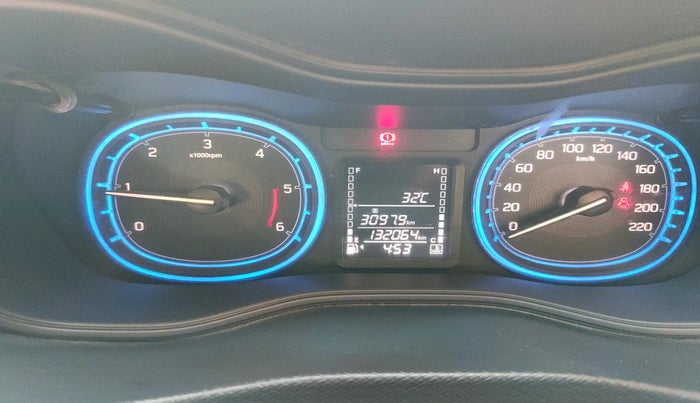 2017 Maruti Vitara Brezza ZDI PLUS, Diesel, Manual, 1,32,064 km, interior