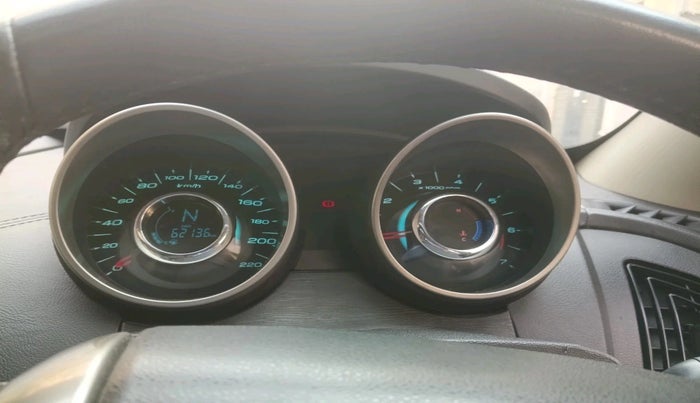 2019 Mahindra XUV500 W11, Diesel, Manual, 62,136 km, interior