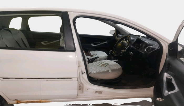 2011 Ford Figo TITANIUM 1.4 DIESEL, Diesel, Manual, 1,71,348 km, interior