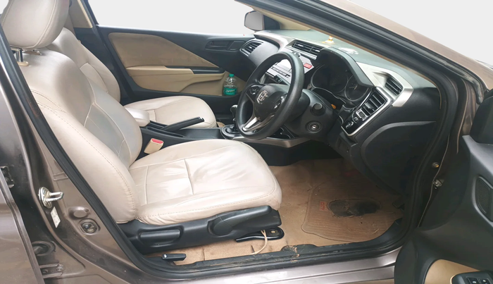 2015 Honda City 1.5L I-DTEC SV, Diesel, Manual, 1,81,876 km, interior