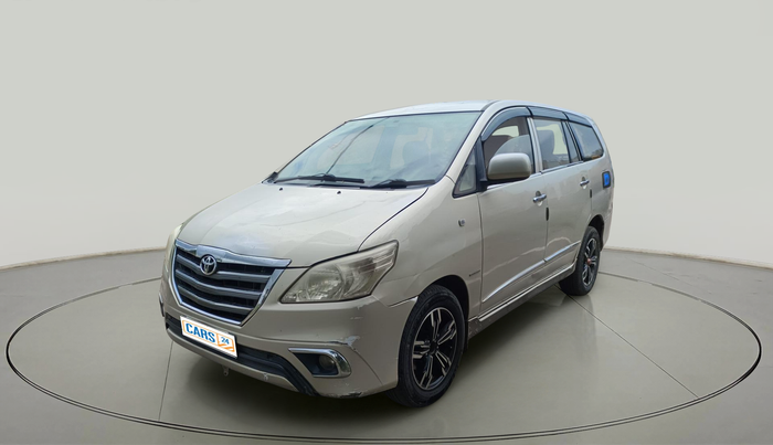 2014 Toyota Innova 2.5 GX 7 STR, Diesel, Manual, 2,67,148 km, exterior