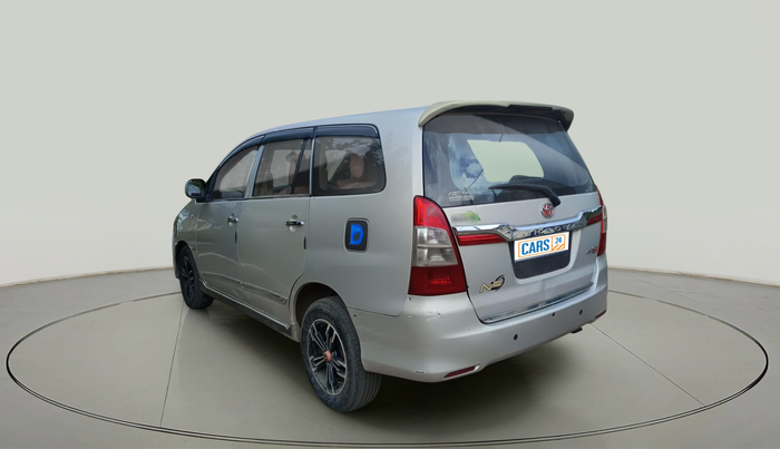 2014 Toyota Innova 2.5 GX 7 STR, Diesel, Manual, 2,67,148 km, exterior