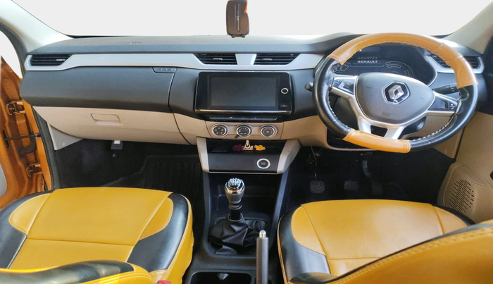 2022 Renault TRIBER RXZ DUAL TONE, Petrol, Manual, 30,247 km, interior