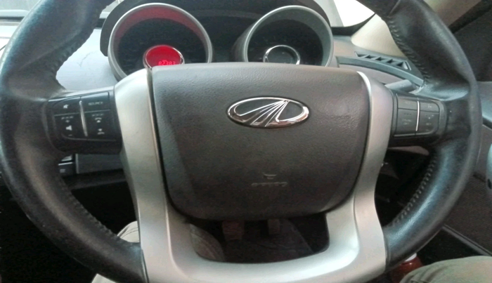 2012 Mahindra XUV500 W8, Diesel, Manual, 82,383 km, interior