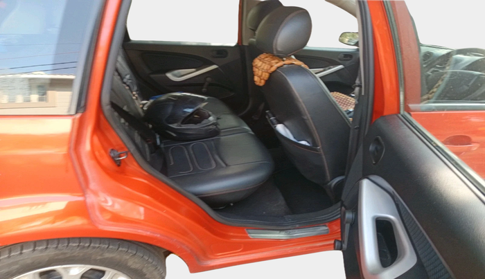 2014 Ford Figo TITANIUM 1.4 DIESEL, Diesel, Manual, 1,08,008 km, interior