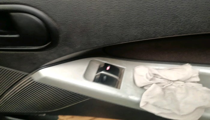 2011 Ford Figo ZXI 1.2 PETROL, Petrol, Manual, 99,813 km, interior