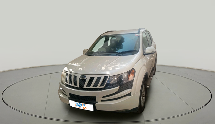 2014 Mahindra XUV500 W8, Diesel, Manual, 7,00,001 km, exterior