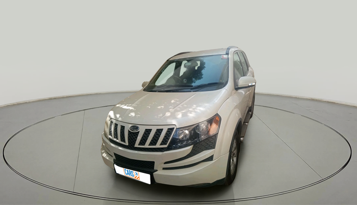 2014 Mahindra XUV500 W8, Diesel, Manual, 7,00,001 km, exterior