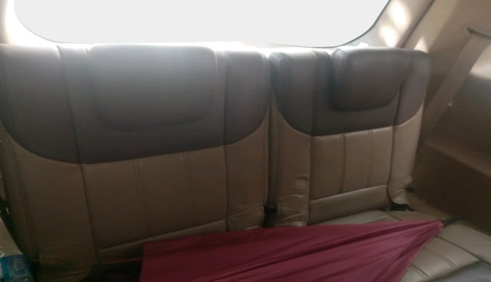 2014 Mahindra XUV500 W8, Diesel, Manual, 7,00,001 km, interior